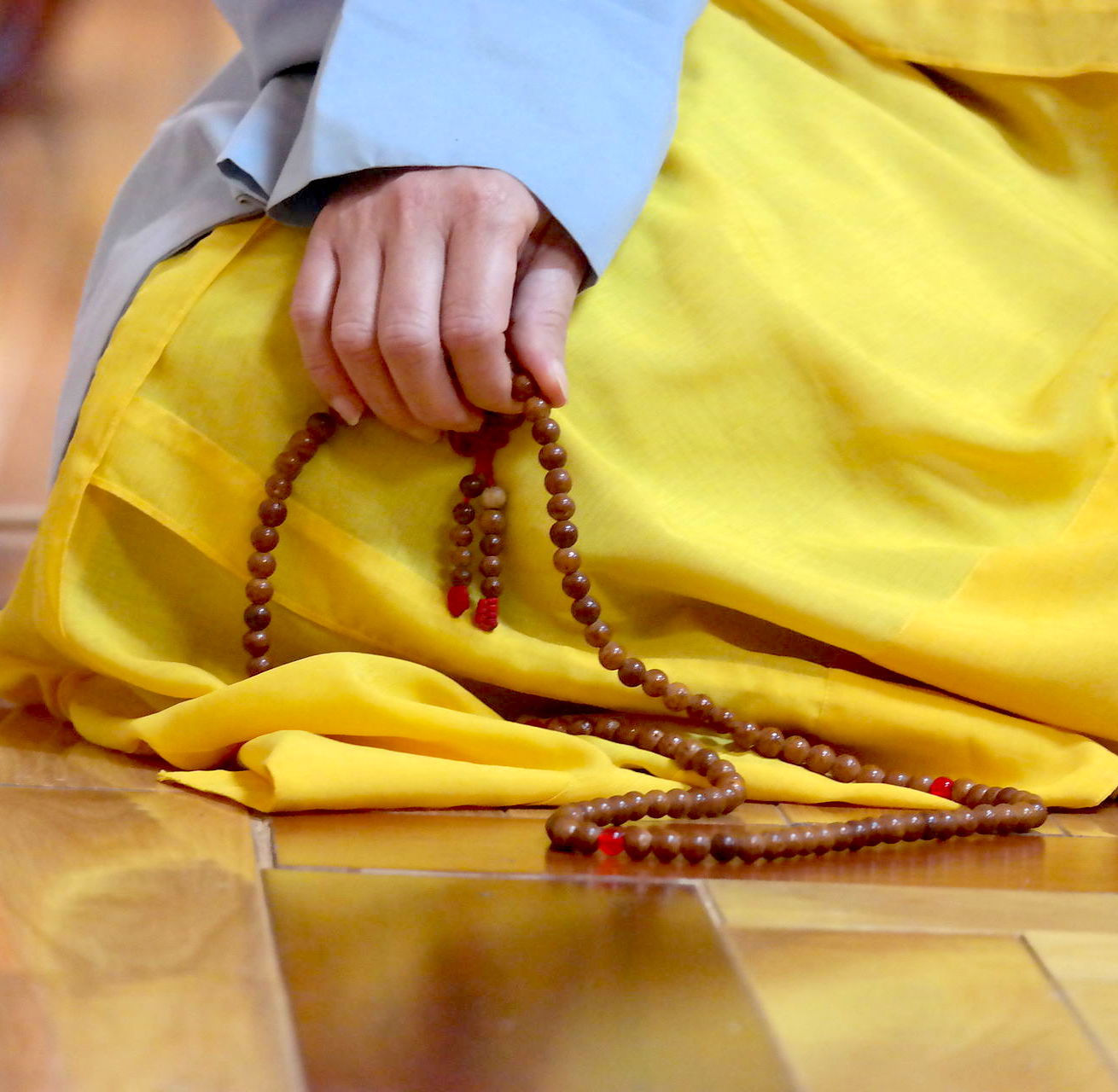 A Comprehensive Guide To Meditating With A Buddhist Mala