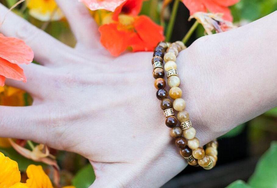 Meditating with Solar Plexus Chakra - Yellow Tigers Eye Bracelet