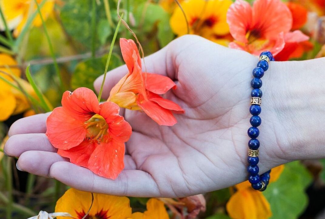 Meditating with Third Eye Chakra - Lapis Lazuli