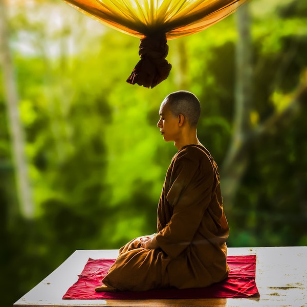 7 Buddhist Inspired New Year Resolutions & Mantras To Maintain Them