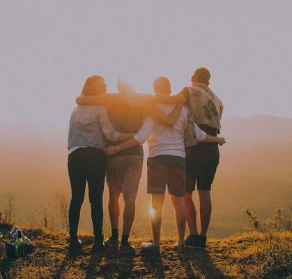 How to Create & Maintain Mindful Friendships